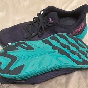 Women’s Hoka”s size 10.5. Great condition